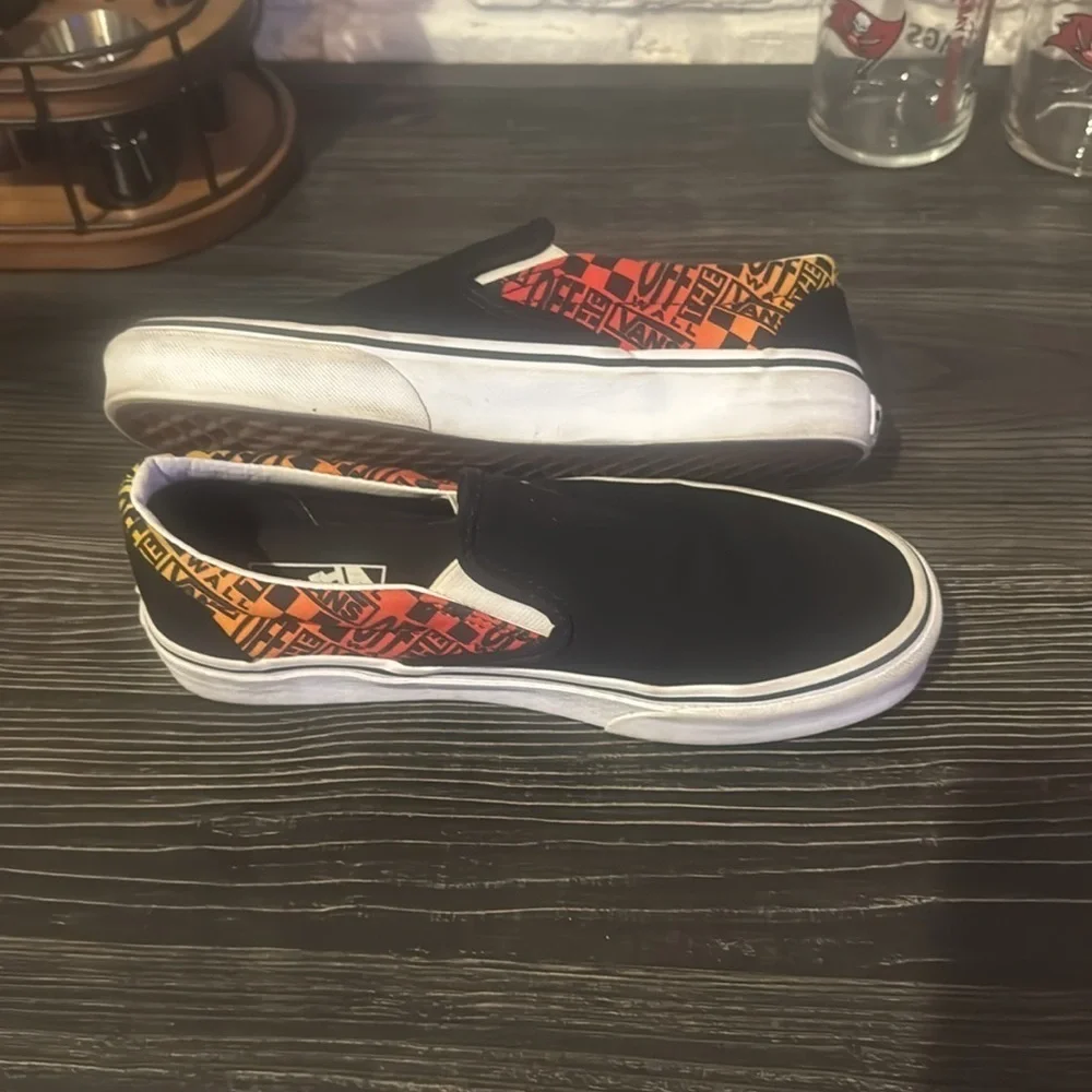 Vans Unisex Skate Shoes Black Red yellow ombré Canvas Low Top Slip On M 7 W 8.5